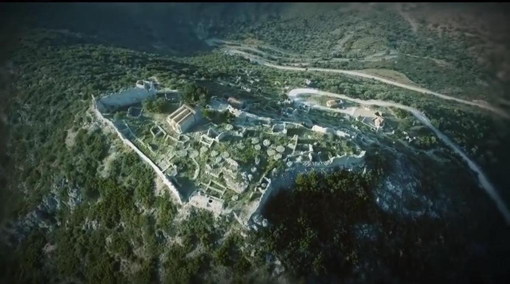 Hotel Xenonas Nikia à Yerákion Extérieur photo